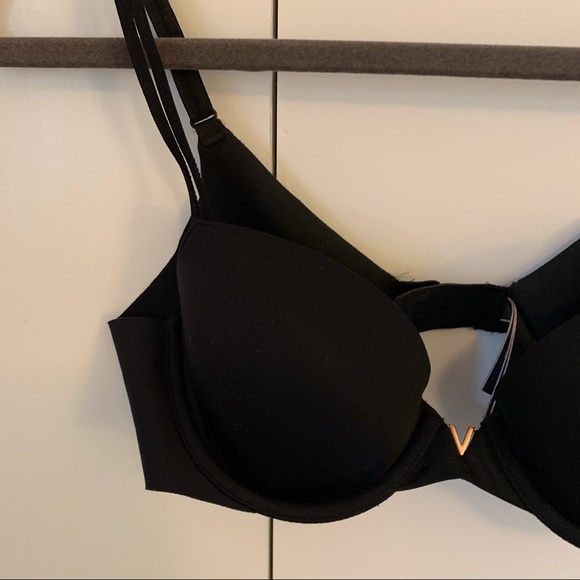 Victoria’s Secret Bra NWOT - Picture 2 of 5